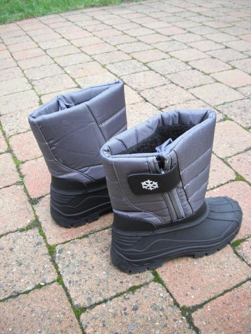 Gevoerde winterlaarzen, Kinderen en Baby's, Kinderkleding | Schoenen en Sokken, Nieuw, Laarzen, Meisje, Ophalen