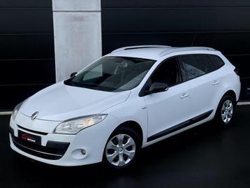 Renault Megane Grandtour BOSE 1.4 Benzine '11 // 12MGarantie