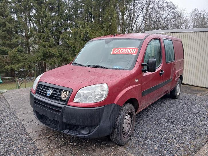 Fiat, Autos, Fiat, Particulier, Doblo, Diesel, Euro 4, Boîte manuelle, Rouge, Gris, Enlèvement