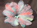Fleur en feutre faite main : laine d'alpaga, soie (4), Hobby & Loisirs créatifs, Feutre, Feutre de laine, Décoration, Envoi, Neuf