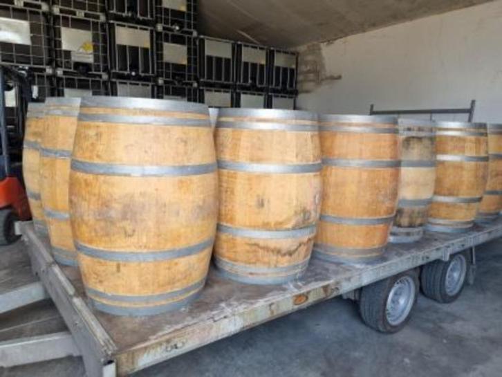 Wijn vaten 225 L ( Eiken wijn tonnen,vaten ), Tuin en Terras, Regentonnen, Gebruikt, Hout, 150 liter of meer, Ophalen