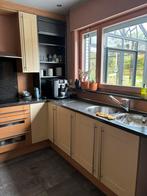 Cuisine avec panneaux en pomme et jaune clair., Granit ou Pierre, Autres couleurs, Brillant ou Laqué, Enlèvement