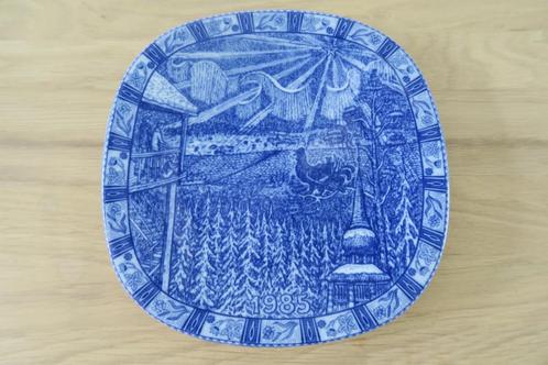 Rörstrand Christmas plate 1985 - Assiette de collection, Antiek en Kunst, Antiek | Keramiek en Aardewerk, Ophalen of Verzenden