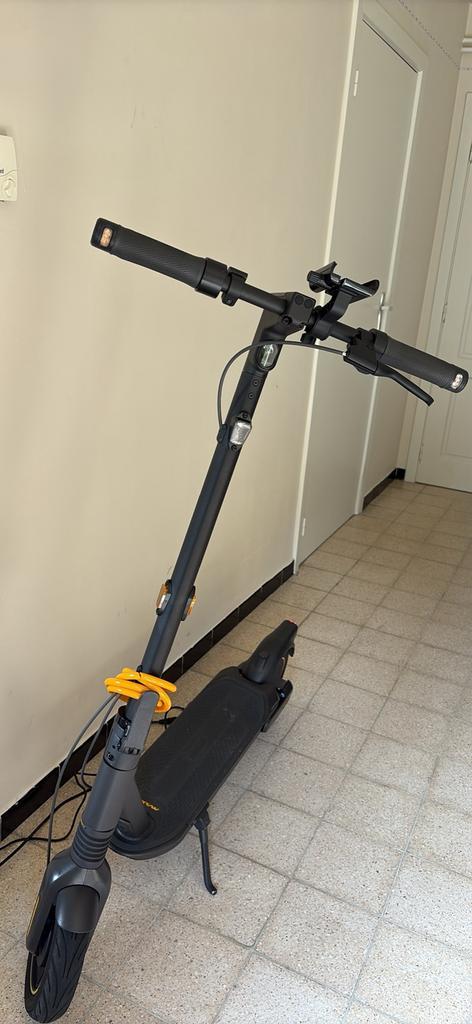 Ninebot g2 max, Fietsen en Brommers, Steps, Zo goed als nieuw, Elektrische step (E-scooter), Ophalen