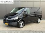 Volkswagen Transporter L1 2.0 TDI 150PK DSG Automaat Carplay, Auto's, Gebruikt, Volkswagen, 2500 kg, Zwart