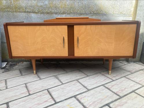 Vintage sideboard., Huis en Inrichting, Kasten | Dressoirs, Zo goed als nieuw, Ophalen