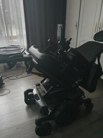 Mooie goede rolwagen van het merk karma 
  beschikbaar voor biedingen