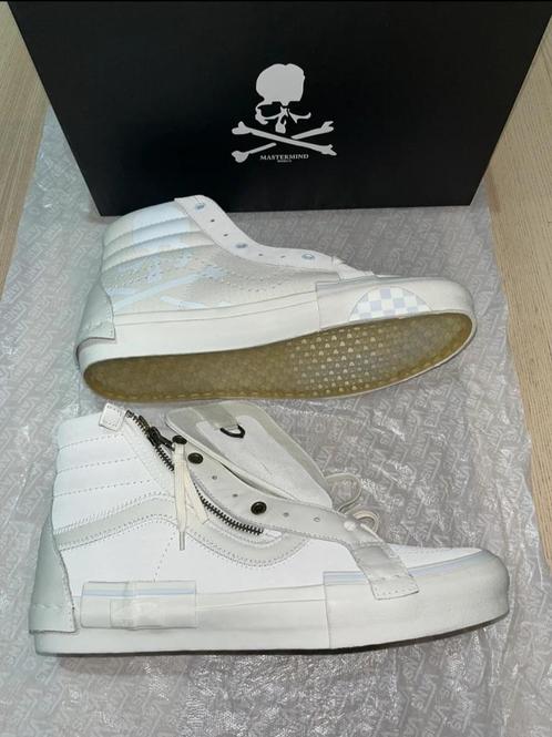 VANS x Mastermind Sk8-Hi Cap mt 40.5, Kleding | Heren, Schoenen, Nieuw, Sneakers, Ophalen of Verzenden