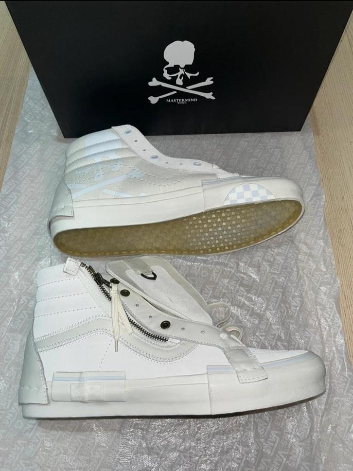 VANS x Mastermind Sk8-Hi Cap mt 40.5, Kleding | Heren, Schoenen, Nieuw, Sneakers, Ophalen of Verzenden