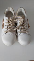 Sneakers Friboo maat 28 wit/goud communie/lentefeest, Kinderen en Baby's, Schoenen, Meisje, Friboo, Ophalen of Verzenden