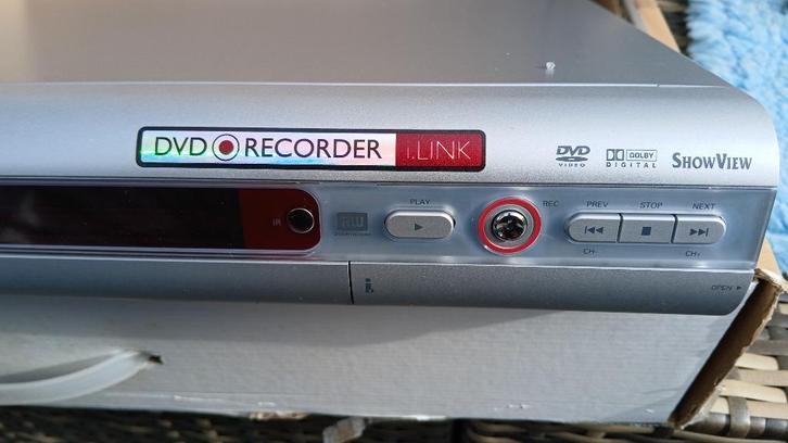 graveur de dvd philips dvdr 615 neuf en boite origine, TV, Hi-fi & Vidéo, Lecteurs DVD, Neuf, Enregistreur DVD, Philips, Enlèvement ou Envoi