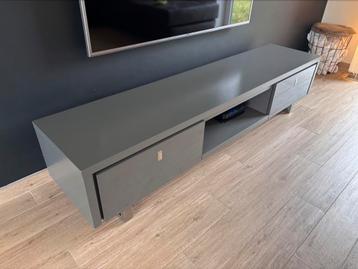 Meuble TV XOOON - 190cm beschikbaar voor biedingen