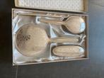 Ensemble de beauté, brosses, peigne et miroir antiques, Ophalen