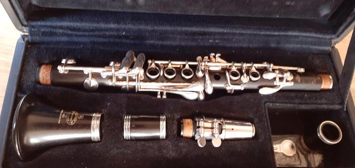 Petite Clarinette, Musique & Instruments, Instruments à vent | Clarinettes, Comme neuf, Autres types, Bois, Avec valise, Enlèvement ou Envoi