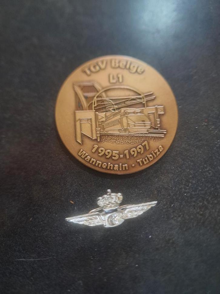 Unique médaille commémorative tgv belge, Verzamelen, Spoorwegen en Tram, Trein, Ophalen of Verzenden