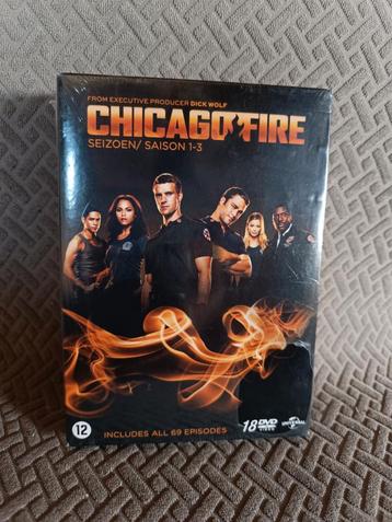 Chicago Fire seizoenen 1 t/m 3  (sealed) beschikbaar voor biedingen