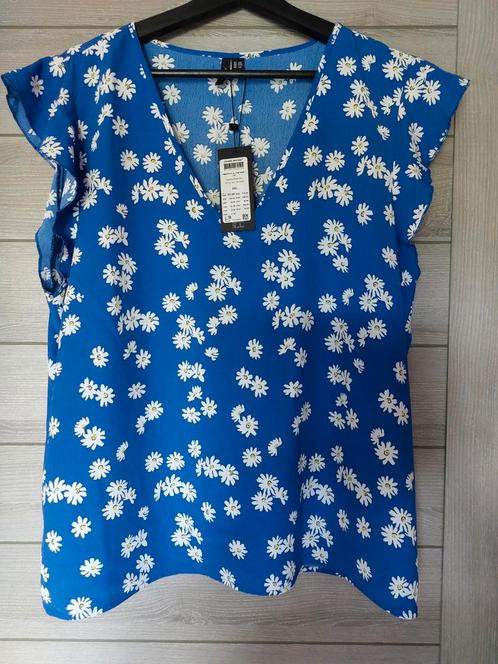Topjes.. maat 46, Kleding | Dames, Topjes, Zo goed als nieuw, Maat 46/48 (XL) of groter, Ophalen