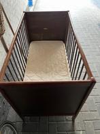 Lit bébé avec matelas, Enfants & Bébés, Enlèvement, Utilisé, Matelas