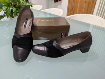 43 VITULLIMODA damesschoenen beschikbaar voor biedingen