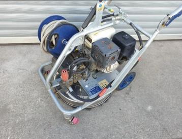 Verhuur van oppervlaktereinigingsmachines bij Karcher beschikbaar voor biedingen