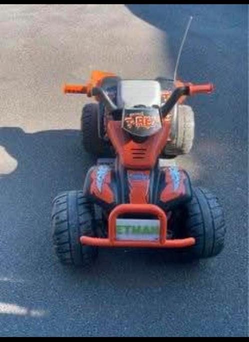 Quad électrique T-Rex peg perego 12v, Kinderen en Baby's, Speelgoed | Buiten | Accuvoertuigen, Zo goed als nieuw, Ophalen