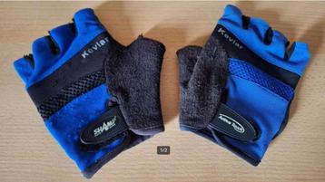 Gants de Cyclisme beschikbaar voor biedingen