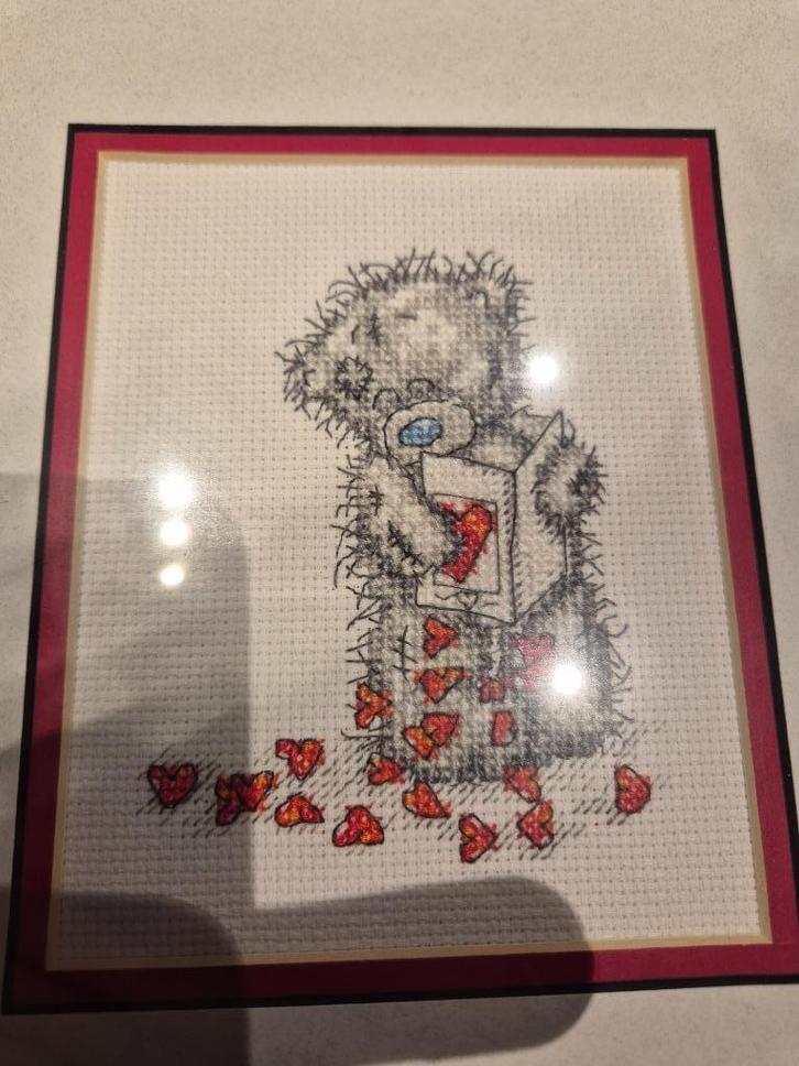 Me to You kadertjes voor bv. kinderkamer geborduurd, Maison & Meubles, Accessoires pour la Maison | Décorations murale, Comme neuf