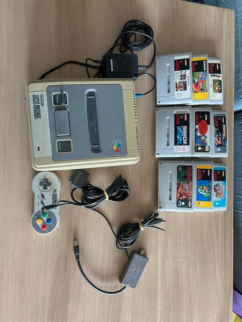 Super Nintendo NES + 9 jeux, Games en Spelcomputers, Spelcomputers | Nintendo Super NES, Gebruikt, Met 1 controller, Met games