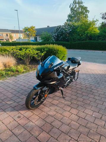 Yamaha r125 2023 model beschikbaar voor biedingen