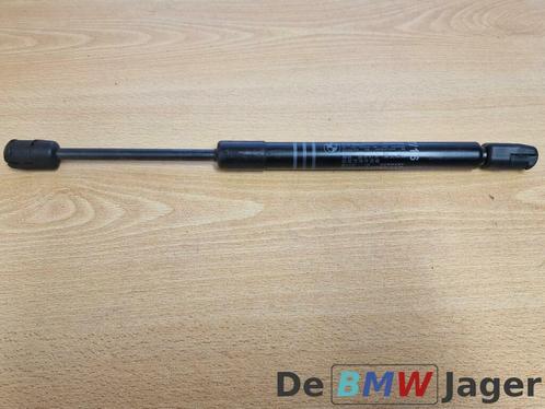 Gasveer motorkap BMW 5-serie F10 F11 51234881653, Auto-onderdelen, Klein materiaal, BMW, Gebruikt, Ophalen of Verzenden