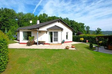 Moderne, rustig gelegen vakantiebungalow in de Eifel beschikbaar voor biedingen