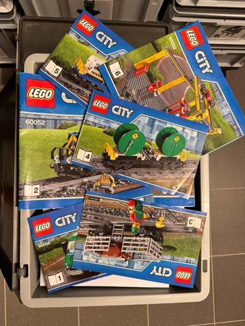 Lego 60052 - Train de marchandises disponible aux enchères