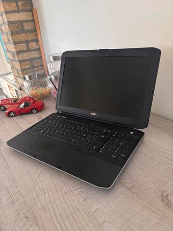 Laptop dell beschikbaar voor biedingen