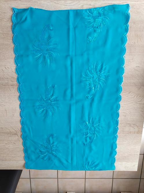 Turquoise blauwe sarong of sjaal met strass steentjes, Kleding | Dames, Badmode en Zwemkleding, Gedragen, Overige typen, Blauw