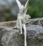 Belle statue d'une fée des fleurs assise (blanche) (16 cm), Collections, Enlèvement ou Envoi, Neuf