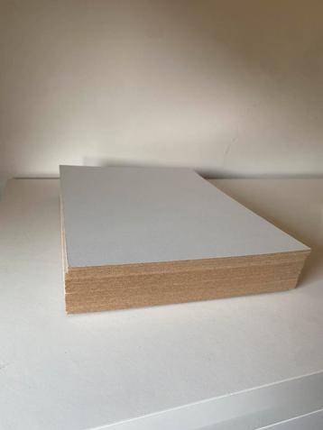 15 mdf platen A4 beschikbaar voor biedingen