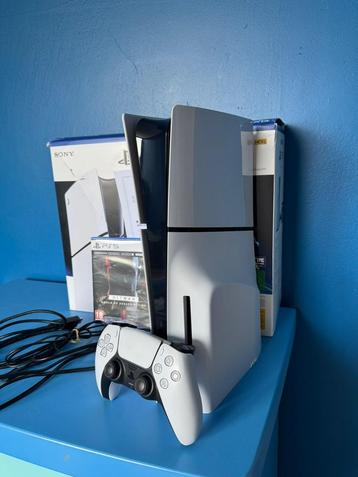 Ps5 slim edition +1spel en garantie werkt perfect beschikbaar voor biedingen