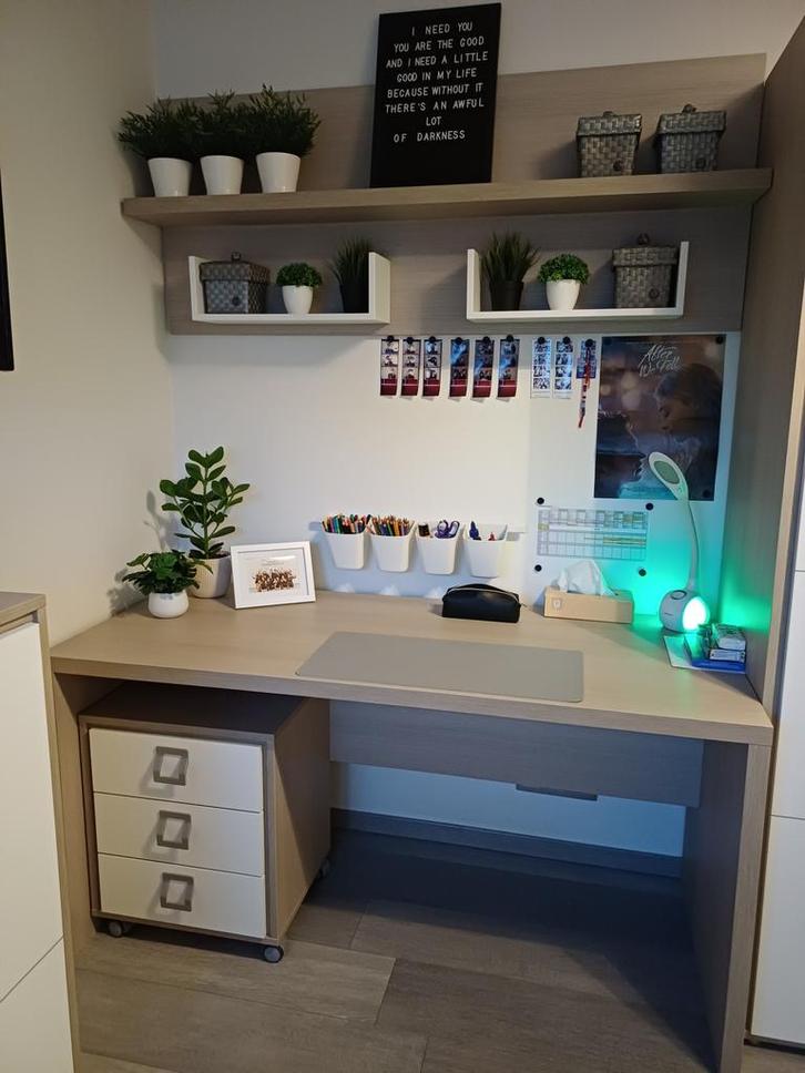 Heel mooie tiener slaapkamer, Huis en Inrichting, Slaapkamer | Complete slaapkamers, Zo goed als nieuw, Twijfelaar, Ophalen