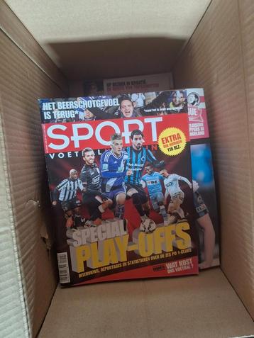 Oude Sport Voetbalmagazine's beschikbaar voor biedingen