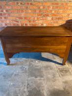 Coffre en bois massif bon etat, Maison & Meubles, Enlèvement, Utilisé, Cerisier