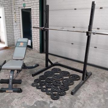 Squat Rack + verstelbare bankje + Olympische Gewichten Set  beschikbaar voor biedingen
