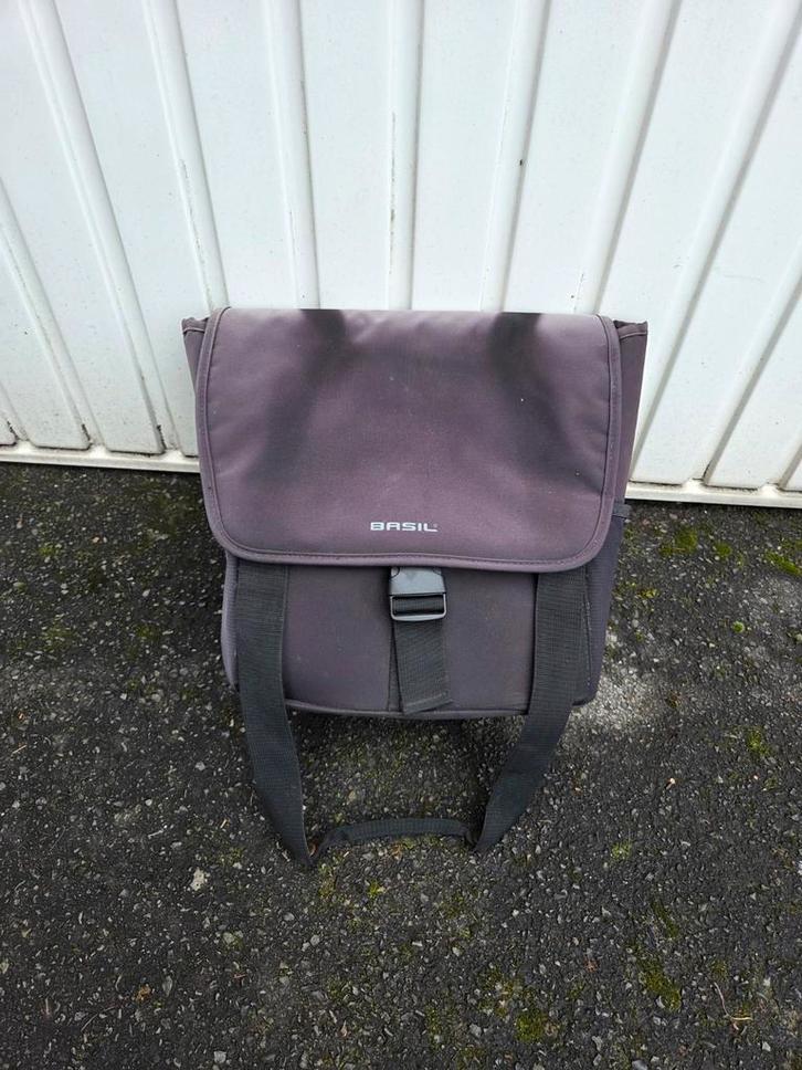 Fietstas Basil Go enkel 16L, Fietsen en Brommers, Fietsaccessoires | Fietstassen, Zo goed als nieuw, Ophalen of Verzenden