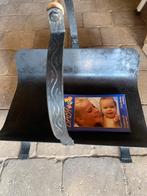 Smeedwerk Krantenbak of houtbak met bronzen handvat, Ophalen of Verzenden