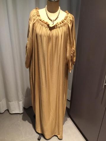 XANDRES GOLD, Gouden lange jurk, NIEUW, maat 52/54 beschikbaar voor biedingen