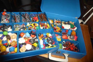 Valisette PLAYMOBIL avec + de 500 accessoires beschikbaar voor biedingen