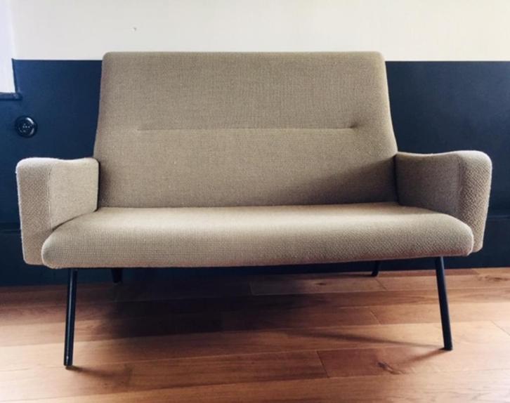MODERNISTISCHE vintage bank, Huis en Inrichting, Zetels | Zetels, Gebruikt, Rechte bank, Tweepersoons, Minder dan 150 cm, 75 tot 100 cm
