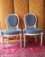 Louis XVI stoelen, Ophalen