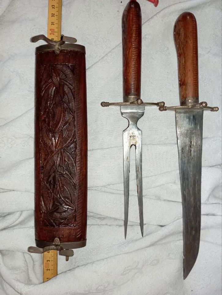 655) Trancheerset in gegraveerde houten koker uit India, Antiek en Kunst, Curiosa en Brocante, Ophalen of Verzenden