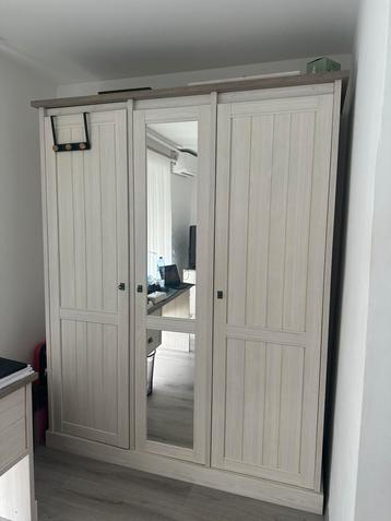 Bed + kast  beschikbaar voor biedingen