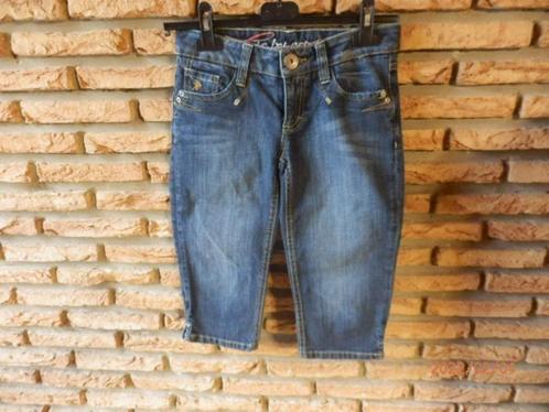 "2"  jeans pantacourt femme t.XS bleu - esprit -, Kleding | Dames, Spijkerbroeken en Jeans, Zo goed als nieuw, W27 (confectie 34) of kleiner